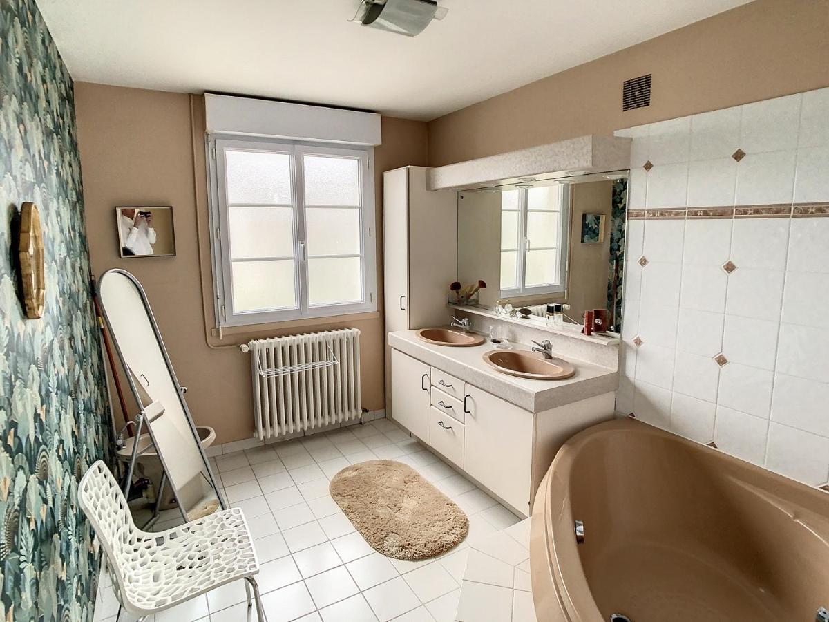 Maison De Charme Proche Centre Ville Avranches Extérieur photo