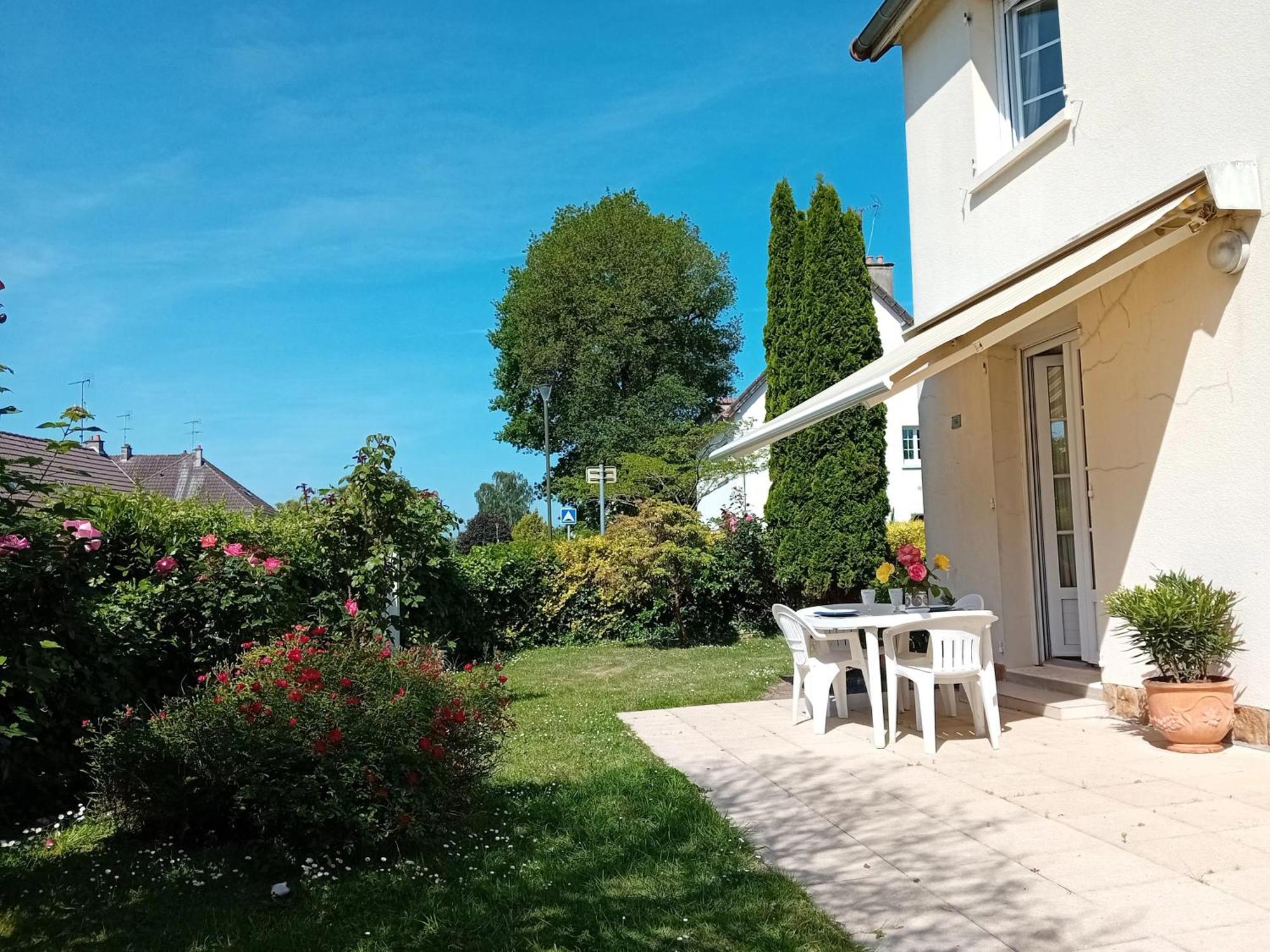 Maison De Charme Proche Centre Ville Avranches Extérieur photo